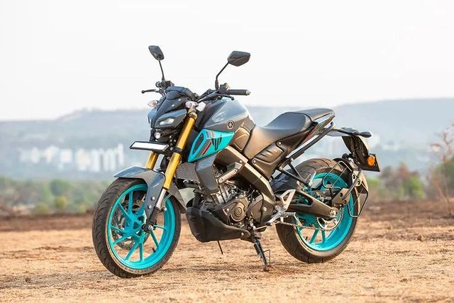 सिर्फ 10 हजार में आप इस बाइक को ले सकते है YAMAHA 15 V2